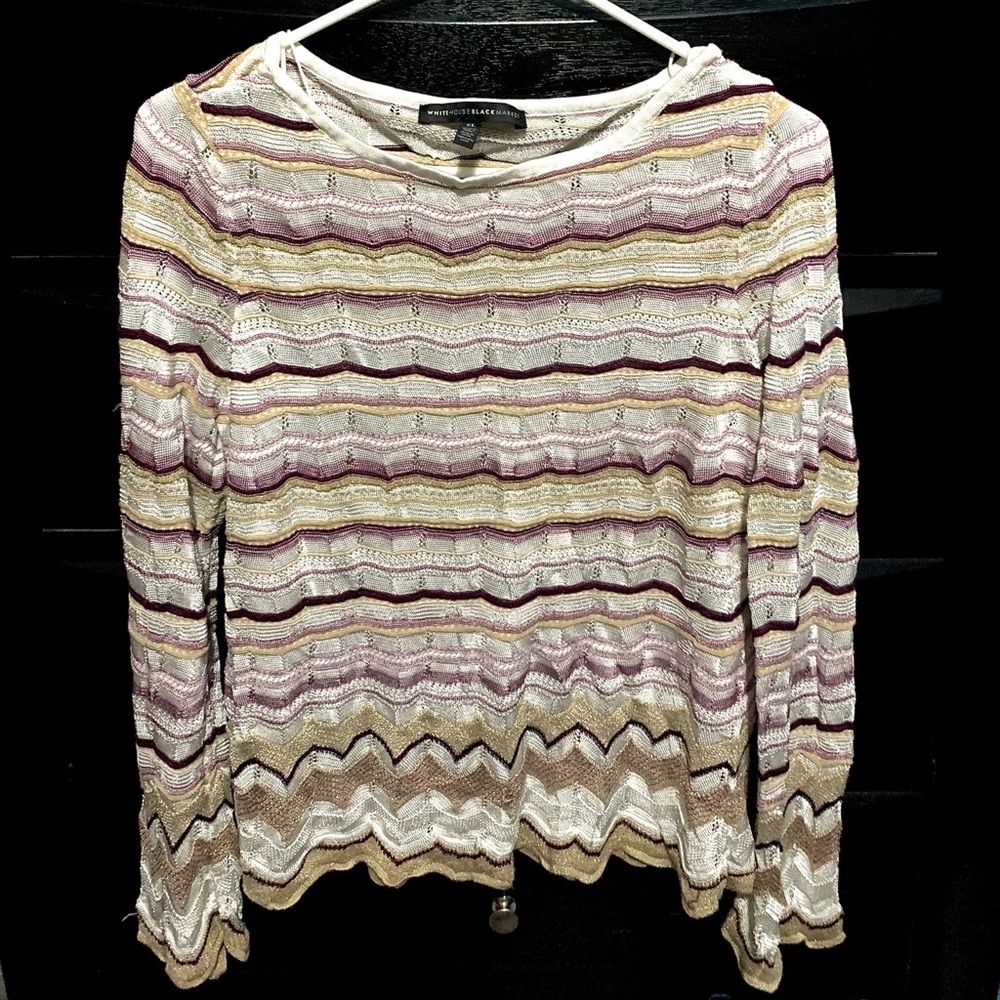 Cute White House Black Market top